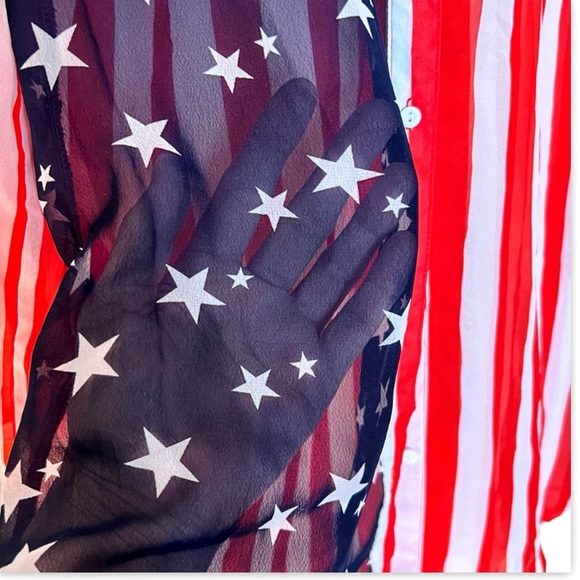 NWT Red, White & Blue Stars & Stripes Sheer Button Down Shirt Size Large - Picture 4 of 10